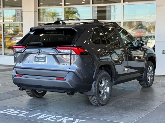 2025 Toyota RAV4 5th Gen - Image 11 of 12