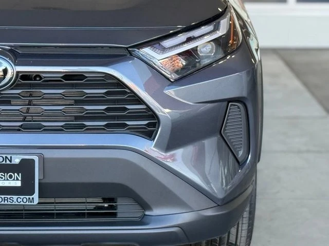 2025 Toyota RAV4 5th Gen - Image 5 of 12