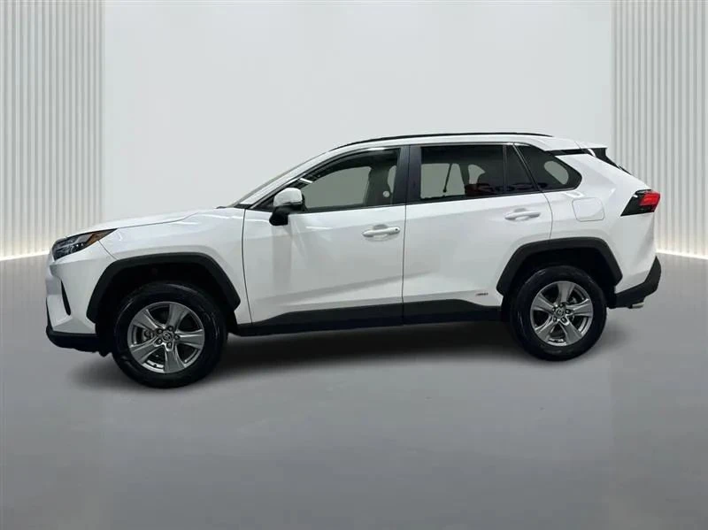 2025 Toyota RAV4 5th Gen - Image 2 of 8