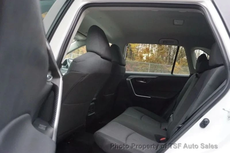 2025 Toyota RAV4 5th Gen - Image 12 of 12
