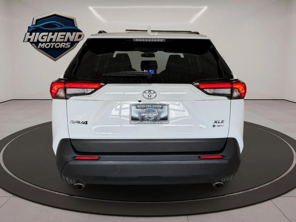 2025 Toyota RAV4 5th Gen - Image 5 of 21