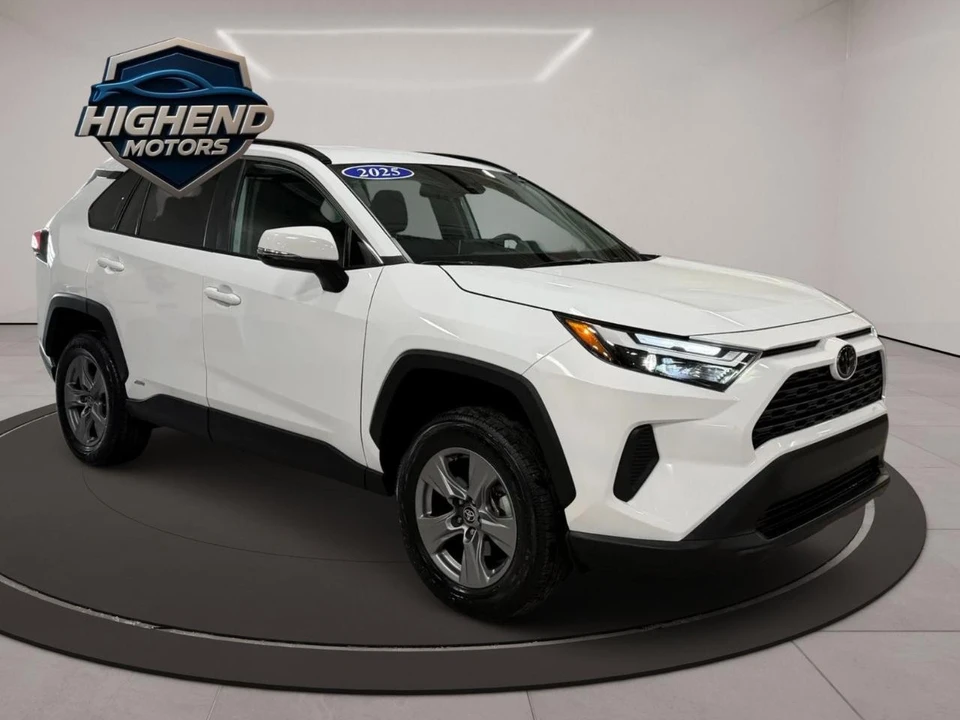 2025 Toyota RAV4 5th Gen - Image 8 of 21