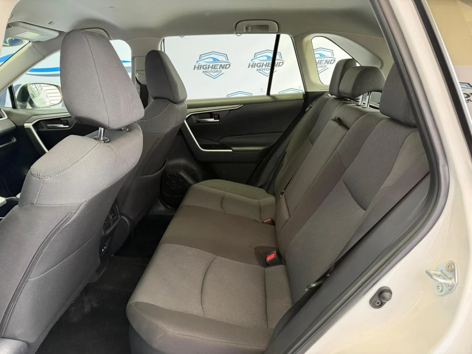 2025 Toyota RAV4 5th Gen - Image 19 of 21