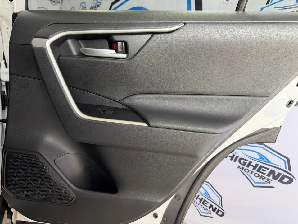 2025 Toyota RAV4 5th Gen - Image 21 of 21