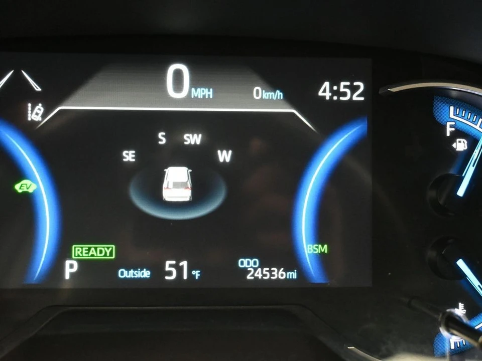 2025 Toyota RAV4 5th Gen - Image 16 of 21