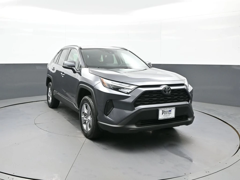 2025 Toyota RAV4 5th Gen - Image 3 of 21