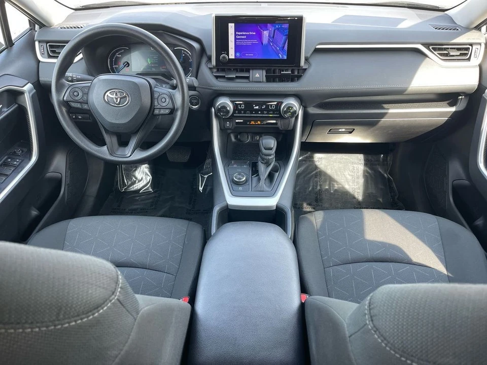 2025 Toyota RAV4 5th Gen - Image 12 of 12