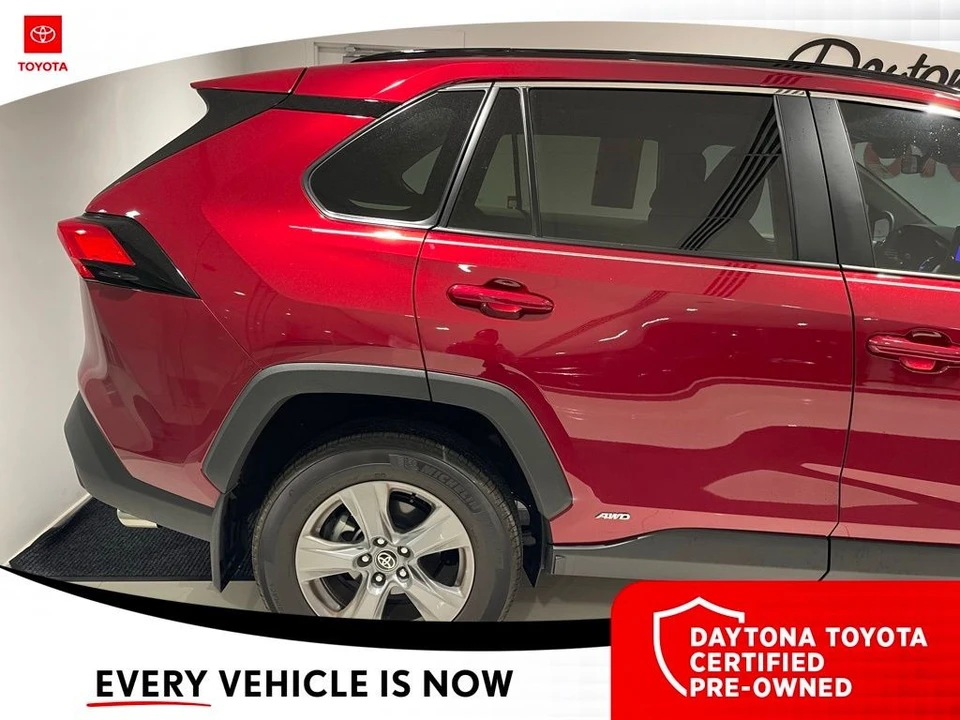2025 Toyota RAV4 5th Gen - Image 3 of 10