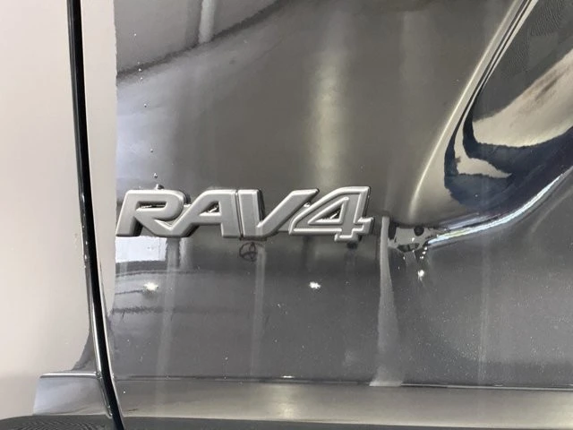 2025 Toyota RAV4 5th Gen - Image 11 of 12