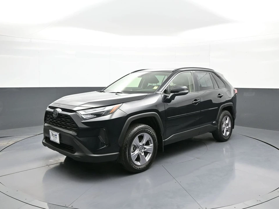 2025 Toyota RAV4 5th Gen - Image 10 of 21