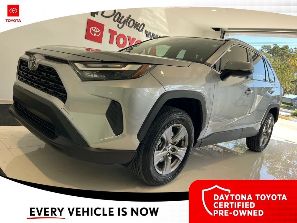 2025 Toyota RAV4 5th Gen - Image 11 of 12