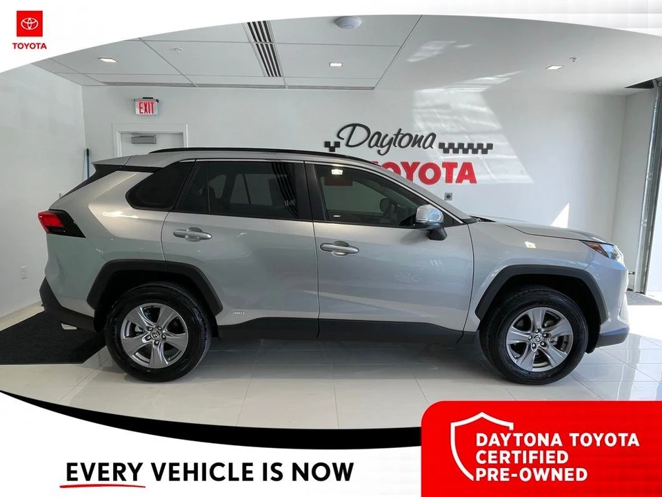 2025 Toyota RAV4 5th Gen - Image 5 of 12