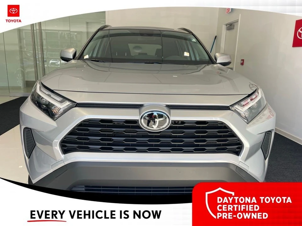 2025 Toyota RAV4 5th Gen - Image 4 of 12
