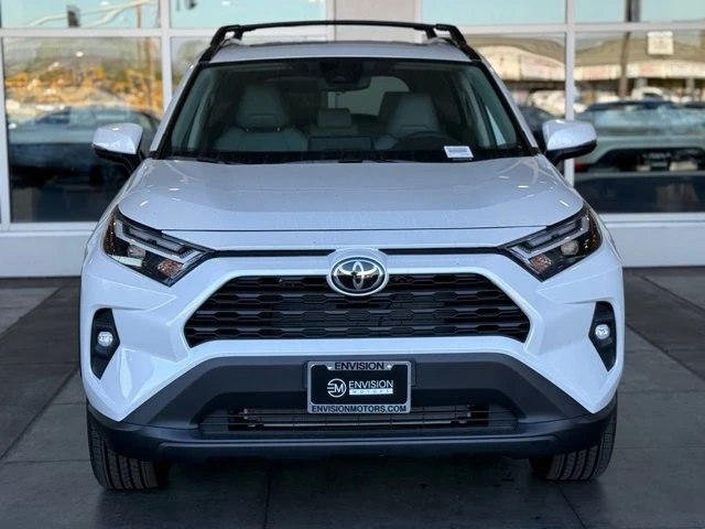 2025 Toyota RAV4 5th Gen - Image 4 of 12