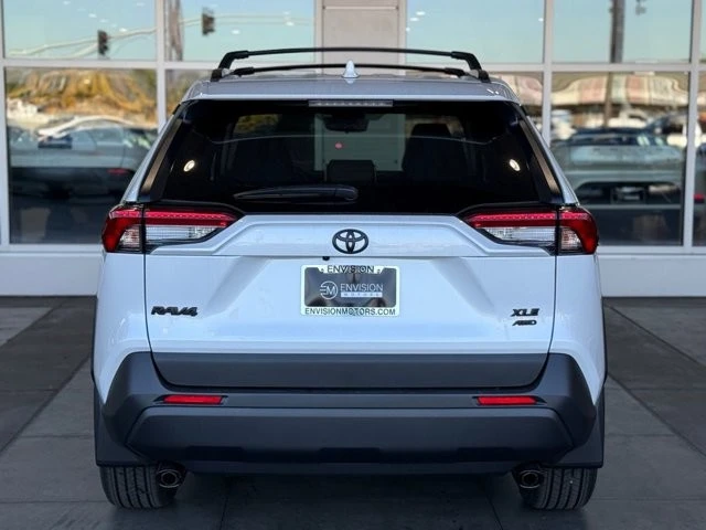 2025 Toyota RAV4 5th Gen - Image 10 of 12