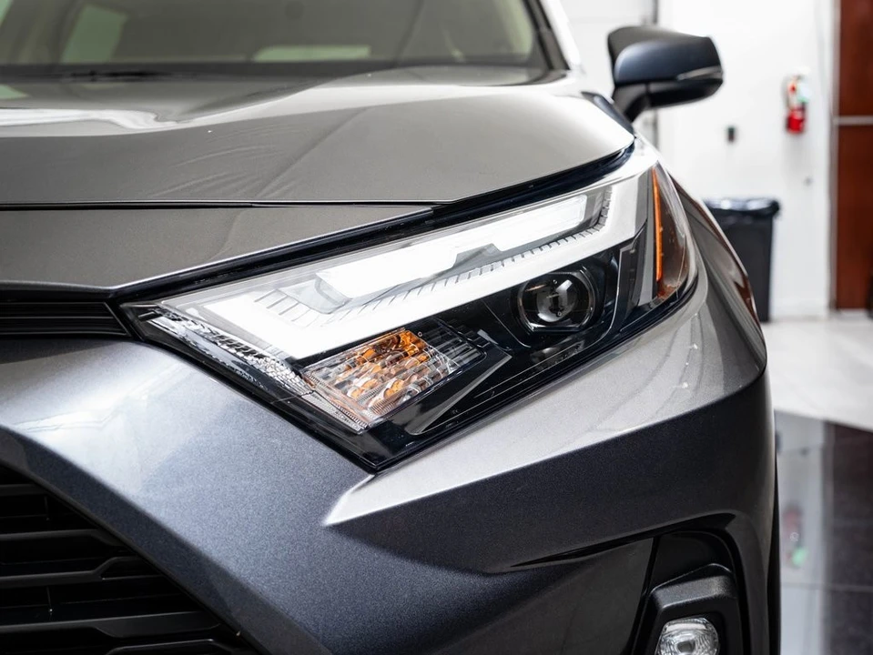 2025 Toyota RAV4 5th Gen - Image 16 of 21