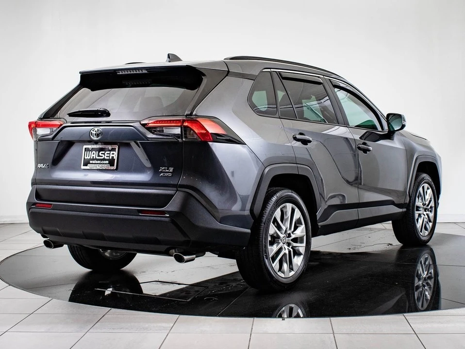 2025 Toyota RAV4 5th Gen - Image 7 of 21
