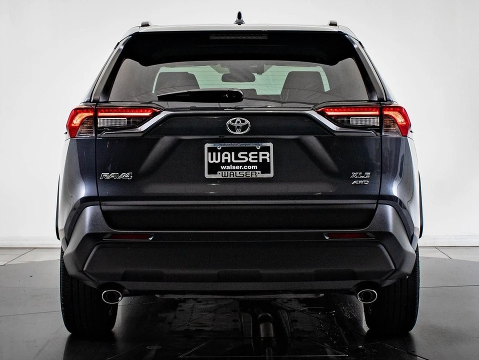 2025 Toyota RAV4 5th Gen - Image 10 of 21