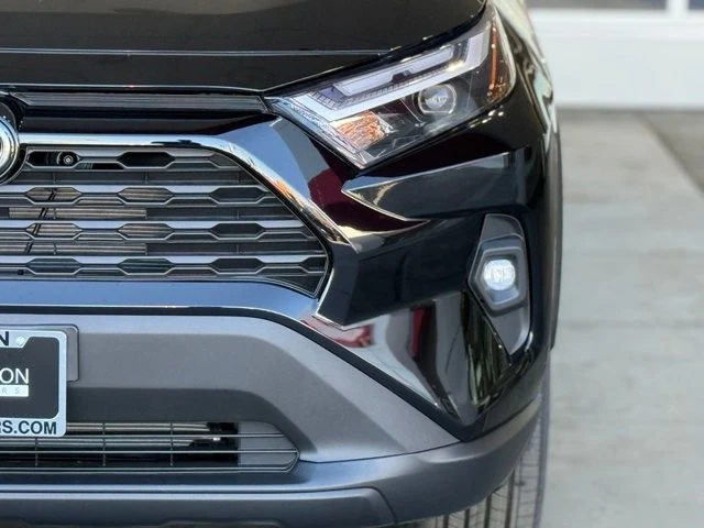 2025 Toyota RAV4 5th Gen - Image 5 of 12