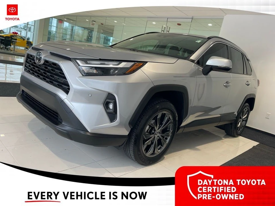 2025 Toyota RAV4 5th Gen - Image 8 of 12