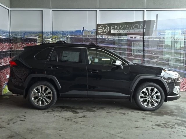 2025 Toyota RAV4 5th Gen - Image 3 of 12