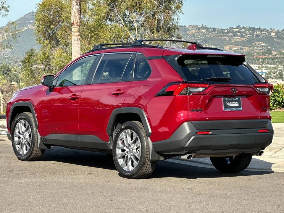 2025 Toyota RAV4 5th Gen - Image 5 of 21