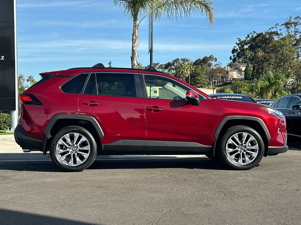2025 Toyota RAV4 5th Gen - Image 2 of 21