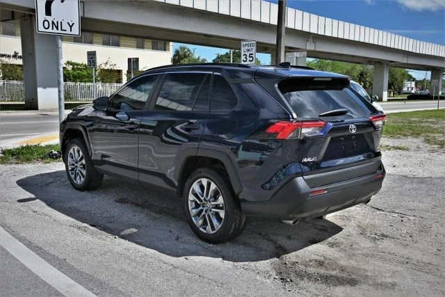 2025 Toyota RAV4 5th Gen - Image 5 of 16