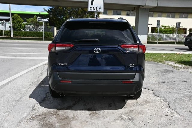 2025 Toyota RAV4 5th Gen - Image 4 of 16