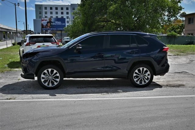 2025 Toyota RAV4 5th Gen - Image 6 of 16