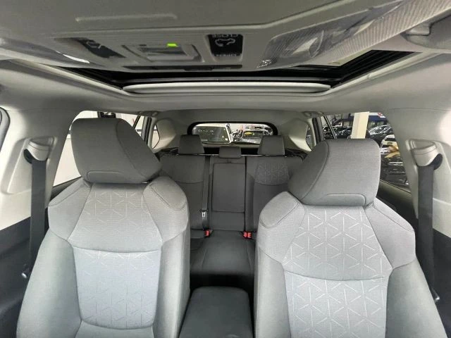 2025 Toyota RAV4 5th Gen - Image 17 of 21