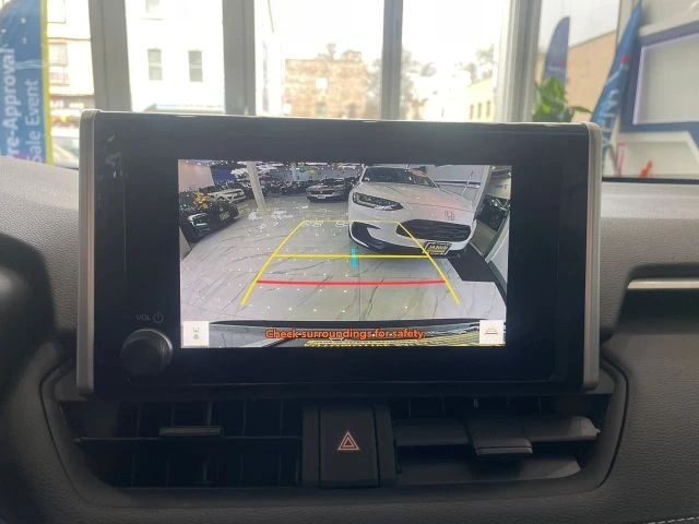 2025 Toyota RAV4 5th Gen - Image 12 of 21