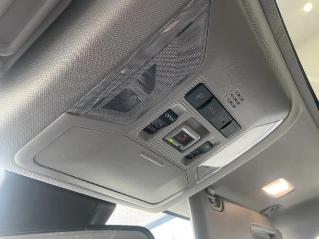 2025 Toyota RAV4 5th Gen - Image 14 of 21