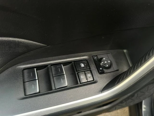 2025 Toyota RAV4 5th Gen - Image 10 of 21