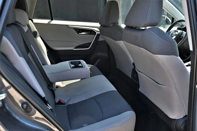 2025 Toyota RAV4 5th Gen - Image 13 of 17