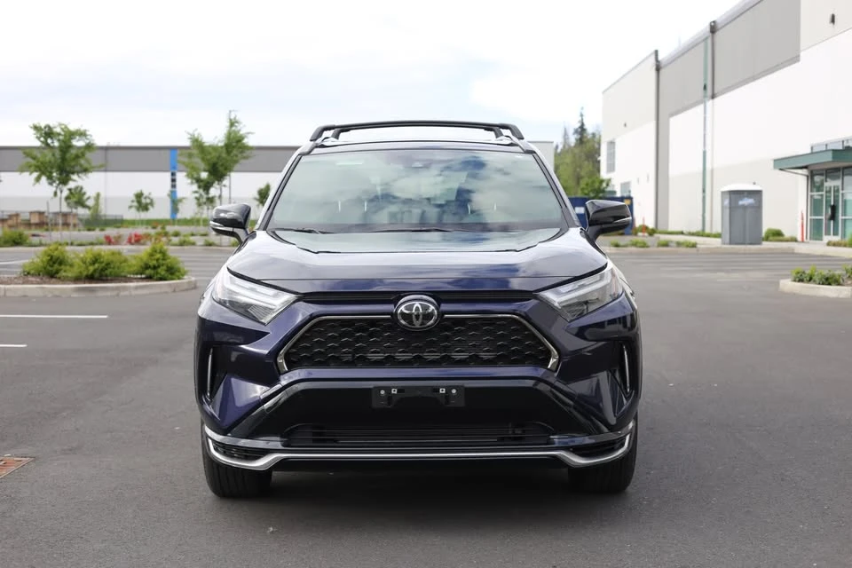 2025 Toyota RAV4 5th Gen - Image 2 of 21