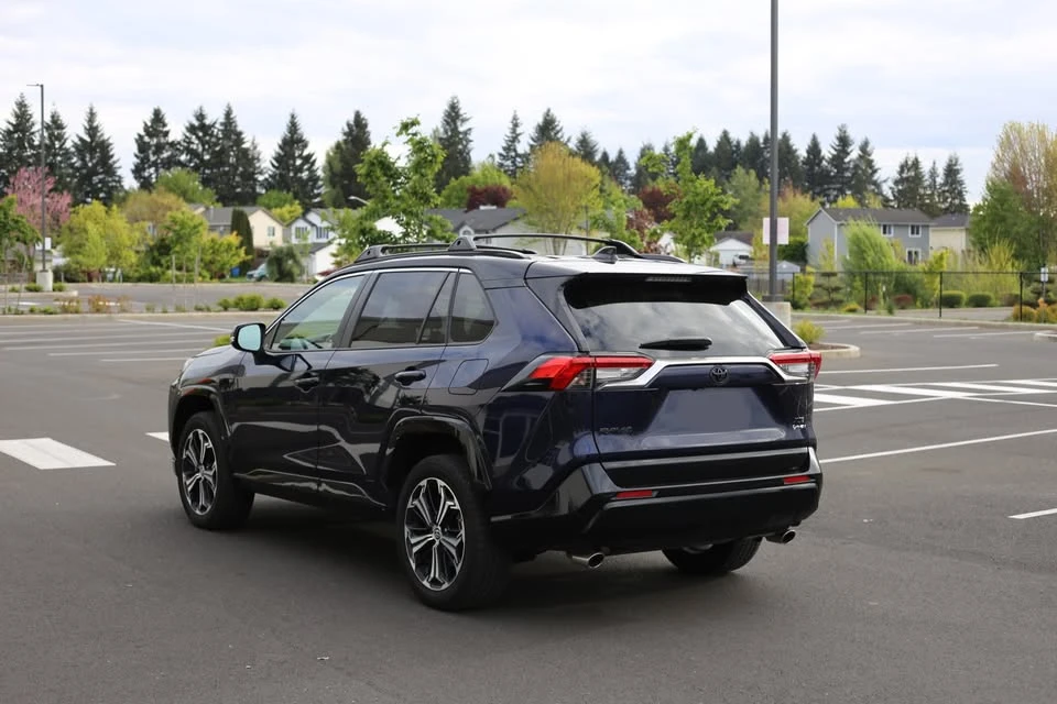 2025 Toyota RAV4 5th Gen - Image 20 of 21