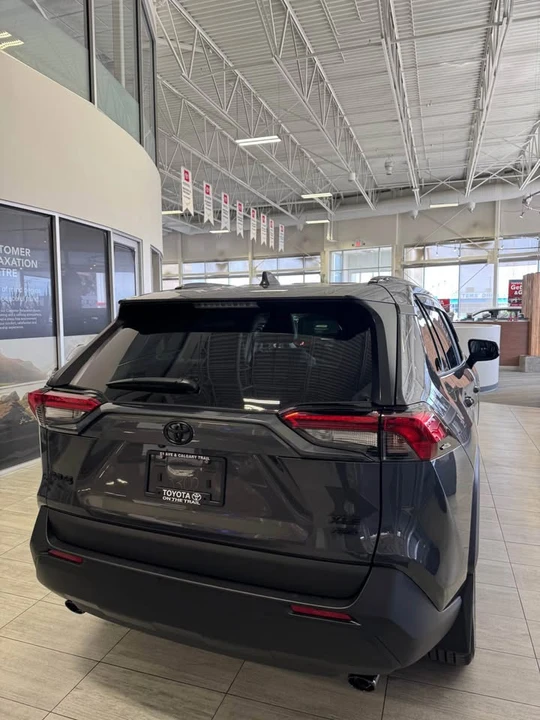 2025 Toyota RAV4 5th Gen - Image 7 of 7
