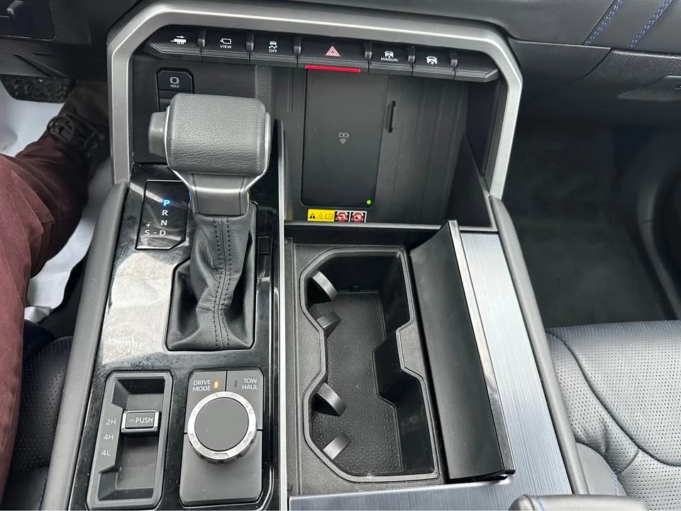 2025 Toyota Sequoia 3rd Gen - Image 13 of 16
