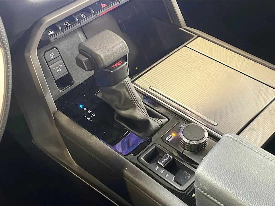 2025 Toyota Sequoia 3rd Gen - Image 9 of 12