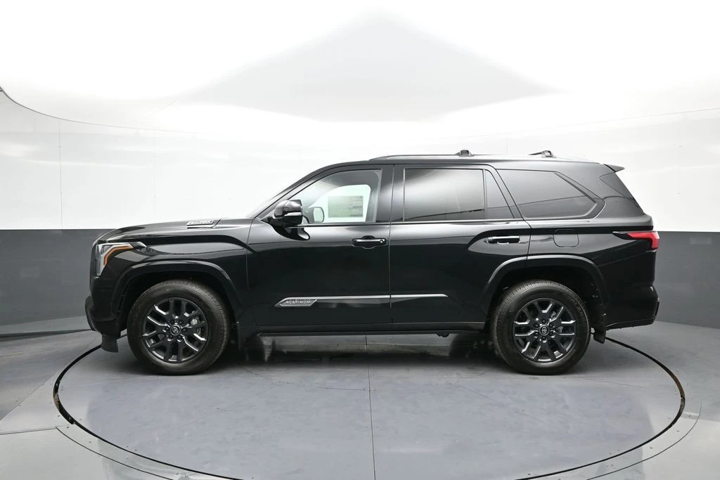 2025 Toyota Sequoia 3rd Gen - Image 9 of 12