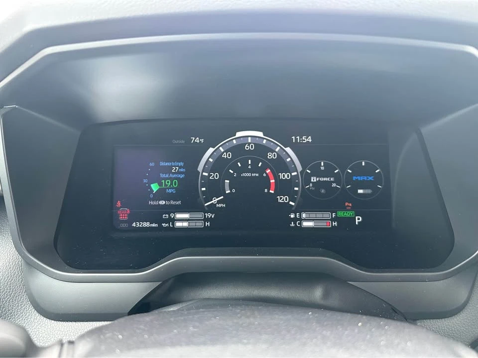 2025 Toyota Sequoia 3rd Gen - Image 15 of 17