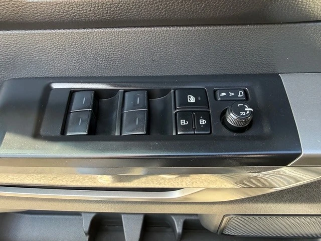 2025 Toyota Sequoia 3rd Gen - Image 12 of 12