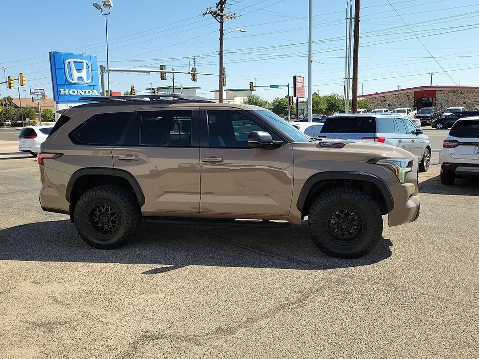 2025 Toyota Sequoia 3rd Gen - Image 12 of 19