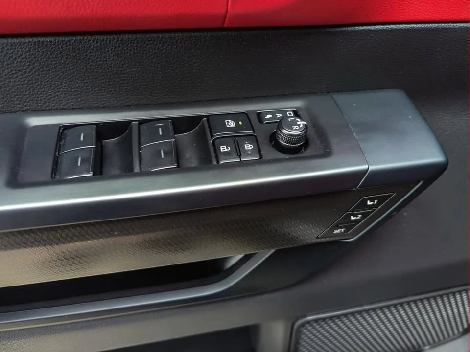 2025 Toyota Sequoia 3rd Gen - Image 17 of 20