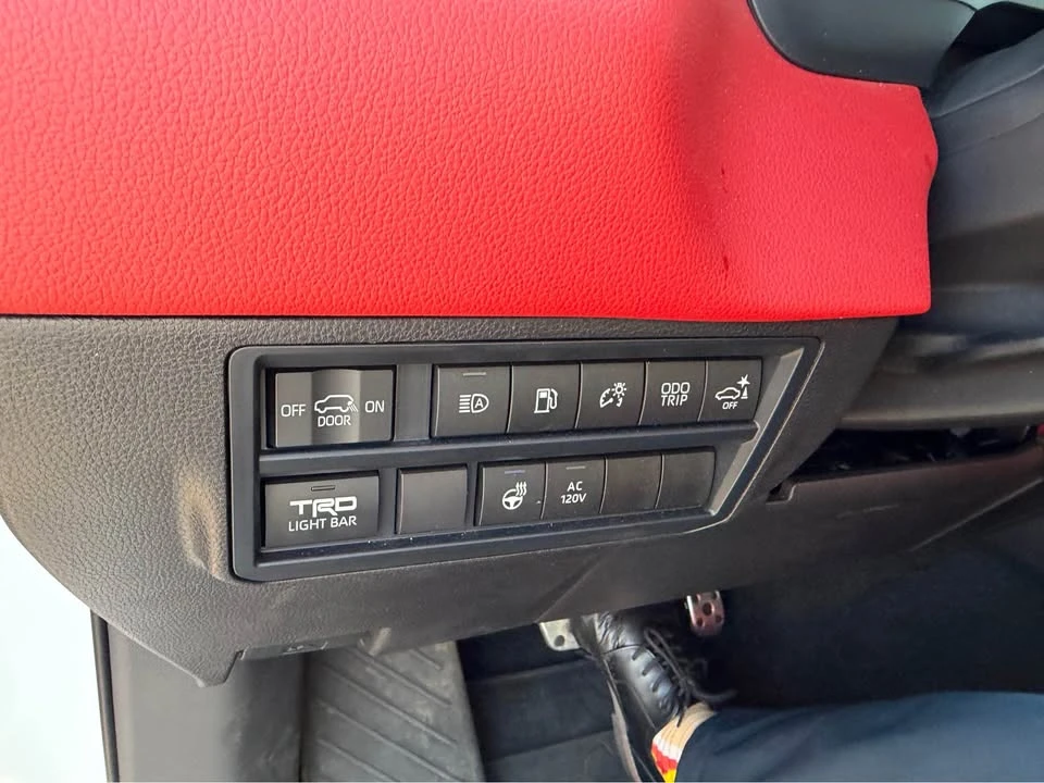 2025 Toyota Sequoia 3rd Gen - Image 11 of 16