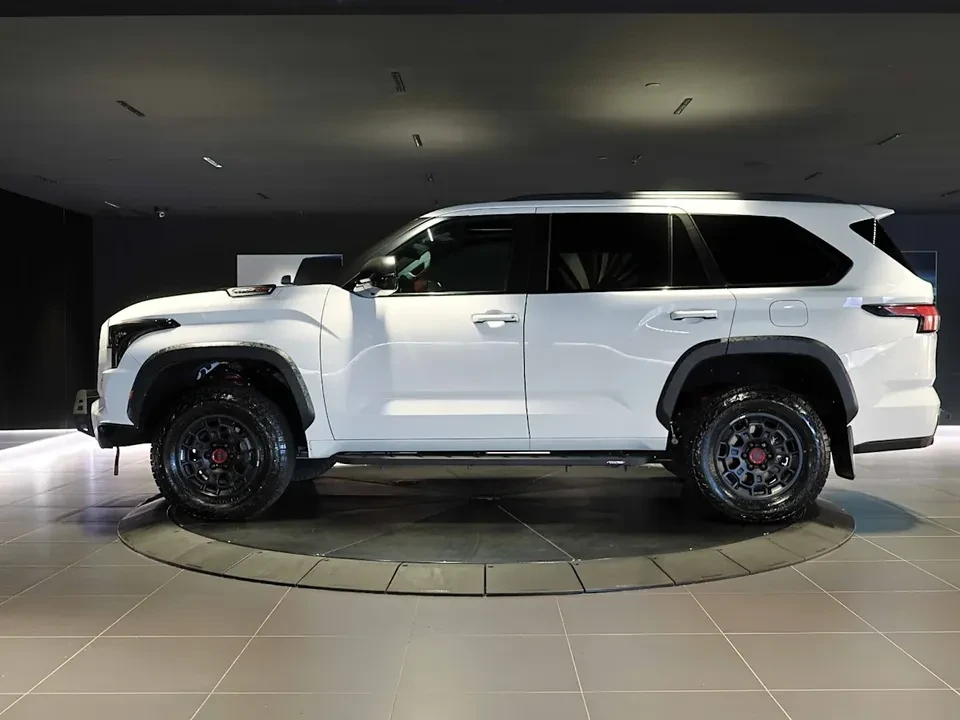 2025 Toyota Sequoia 3rd Gen - Image 5 of 19