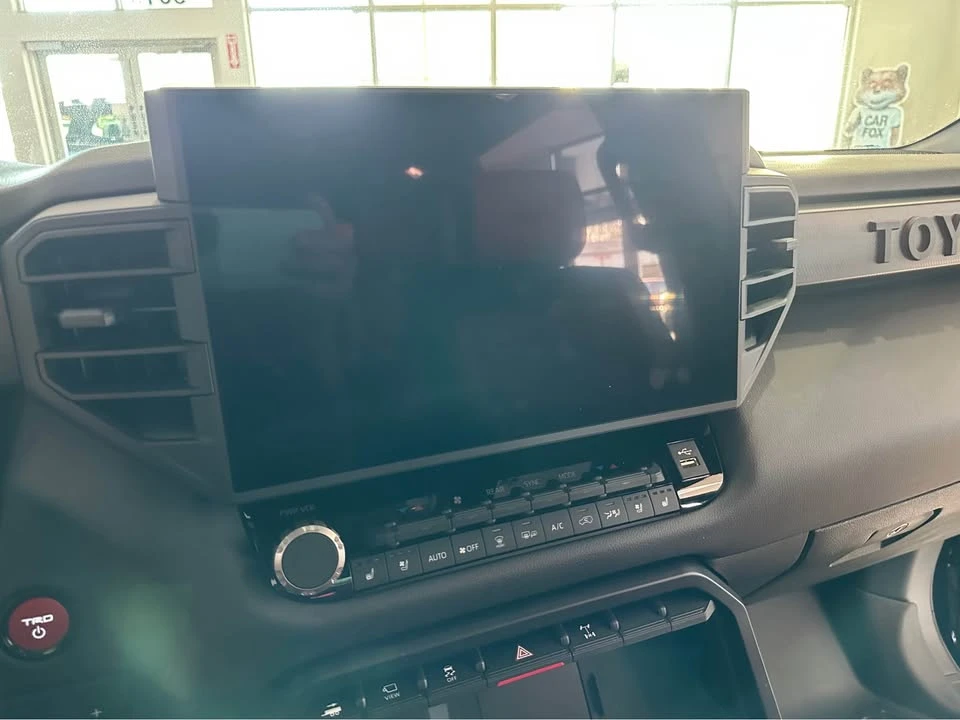 2025 Toyota Sequoia 3rd Gen - Image 15 of 19