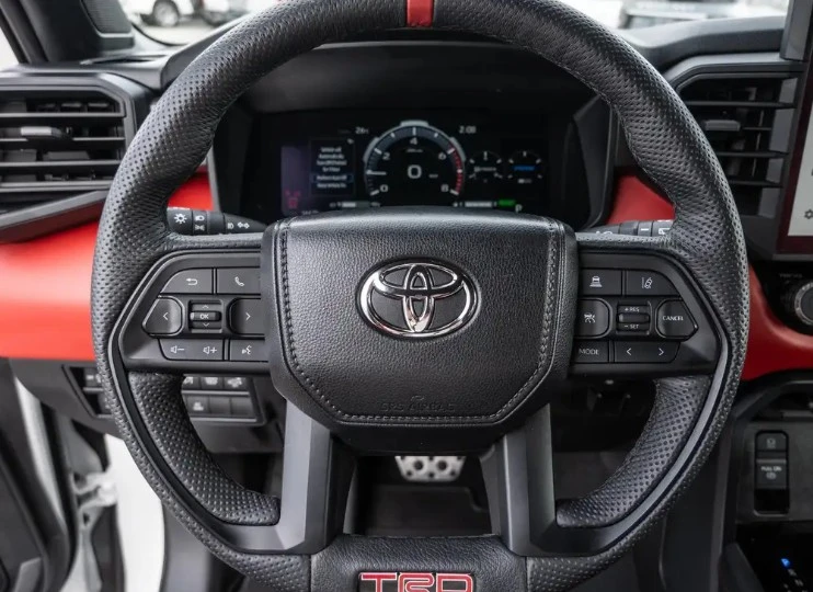 2025 Toyota Sequoia 3rd Gen - Image 5 of 8