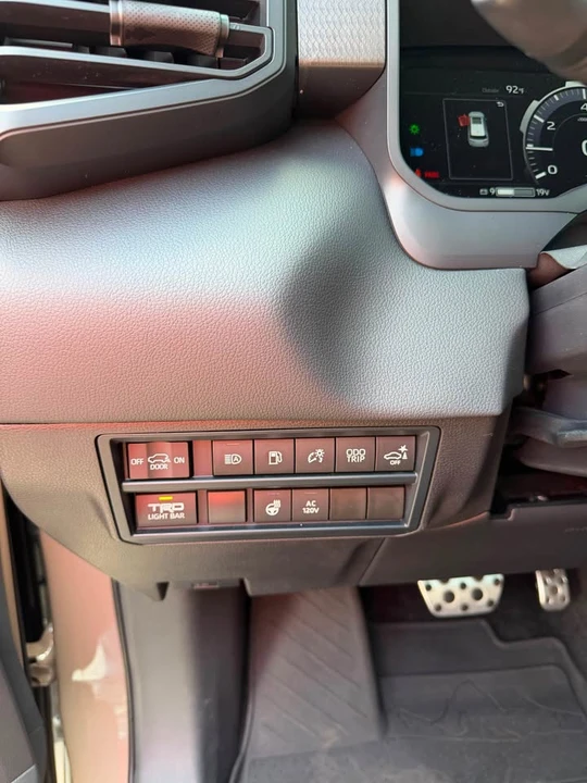 2025 Toyota Sequoia 3rd Gen - Image 14 of 20
